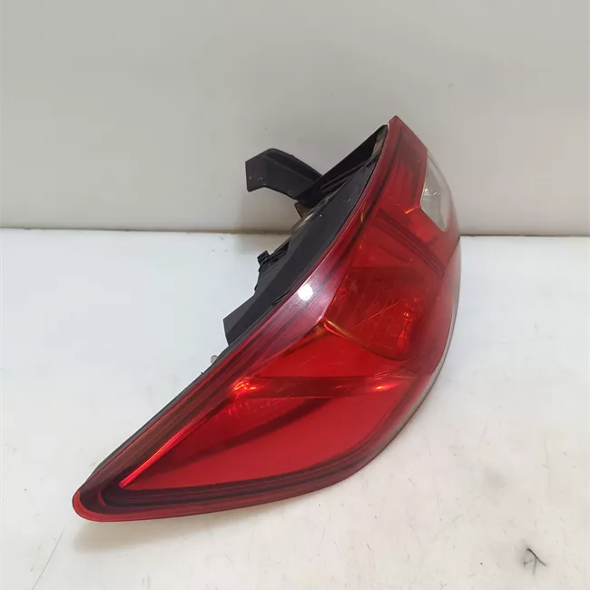 Fanale posteriore parte esterno sinistro