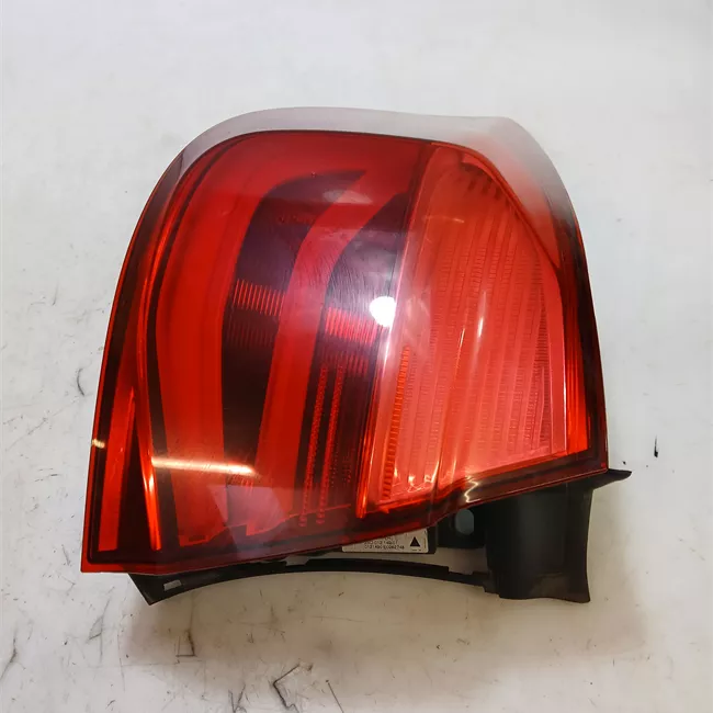 Fanale posteriore parte esterno sinistro