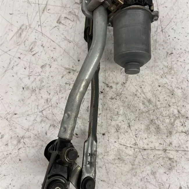 Meccanismo tergiparabrezza con motorino