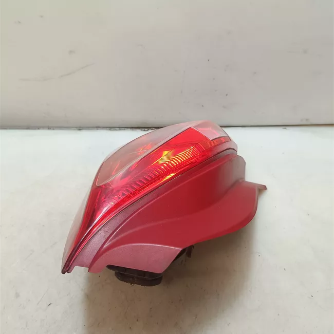 Fanale posteriore destro nero