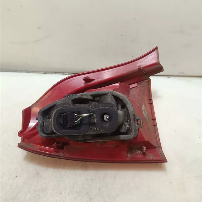 Fanale posteriore destro nero