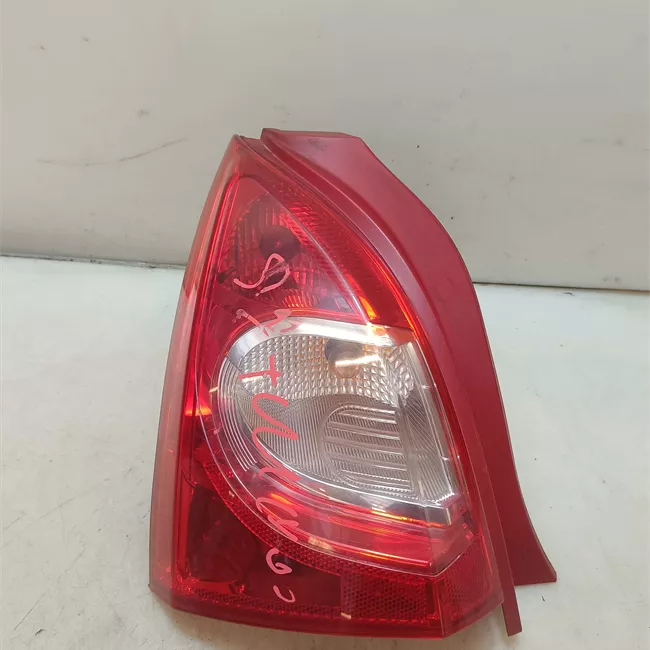 Fanale posteriore sinistro nero