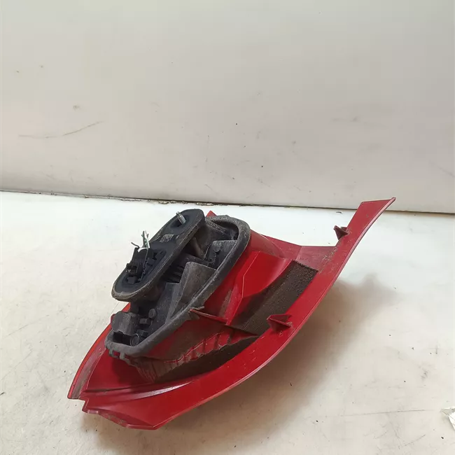 Fanale posteriore sinistro nero