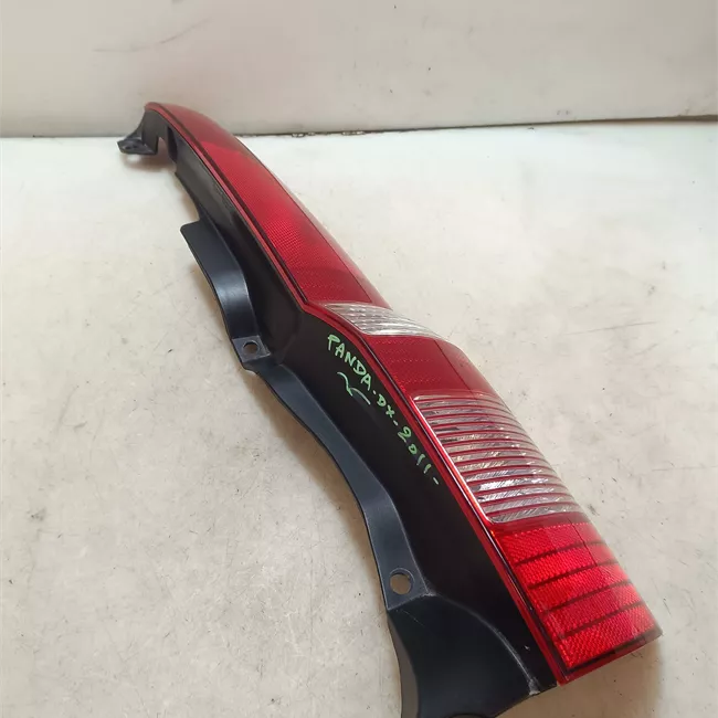 Fanale posteriore destro 11/04<