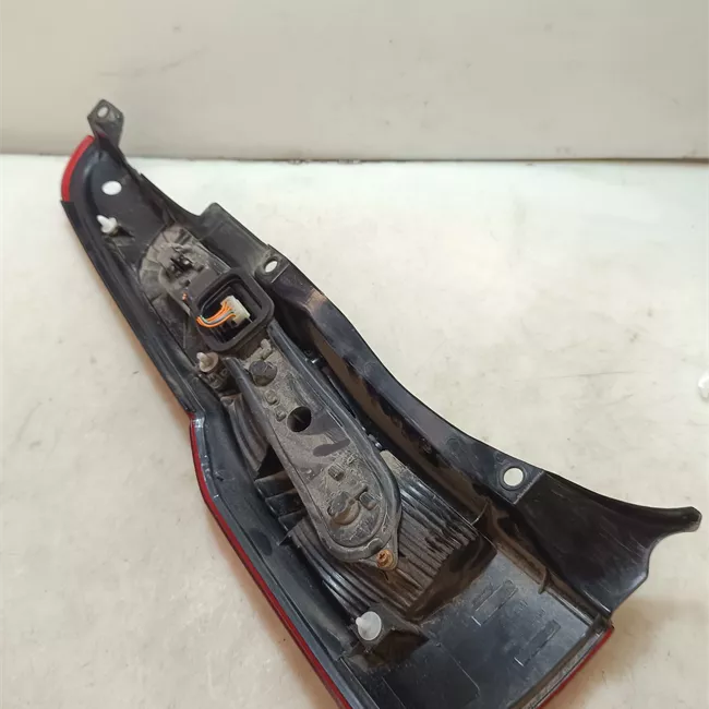 Fanale posteriore destro 11/04<