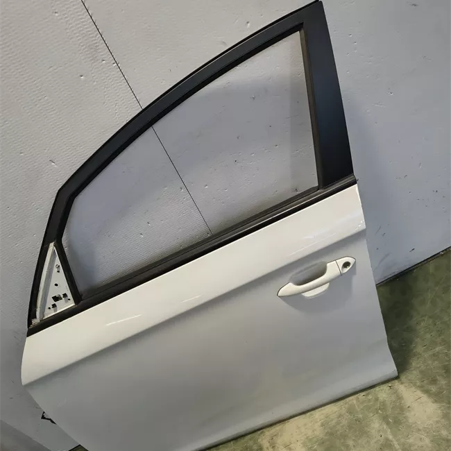 Porta anteriore sinistra