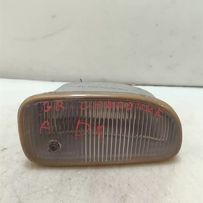 Proiettore fendinebbia destro