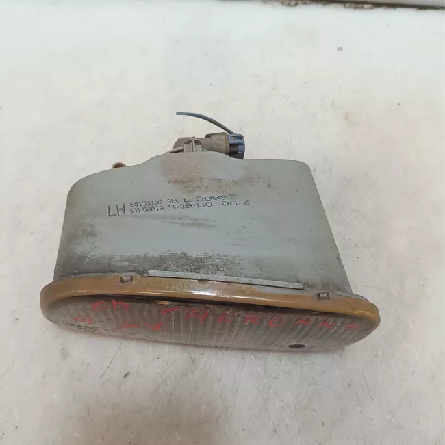 Proiettore fendinebbia sinistro