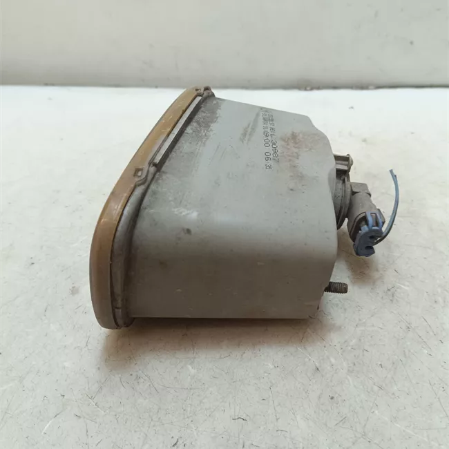 Proiettore fendinebbia sinistro