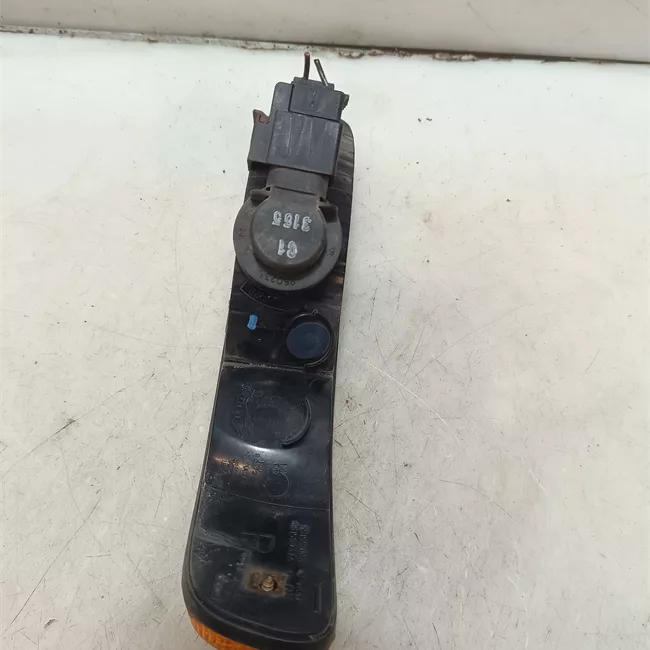 Fanalino anteriore destro