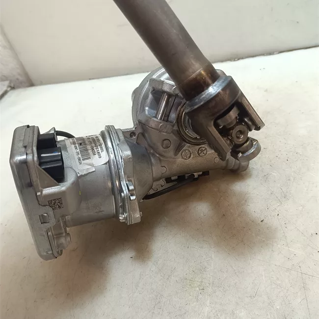 Servosterzo elettronico con albero sterzo inferiore