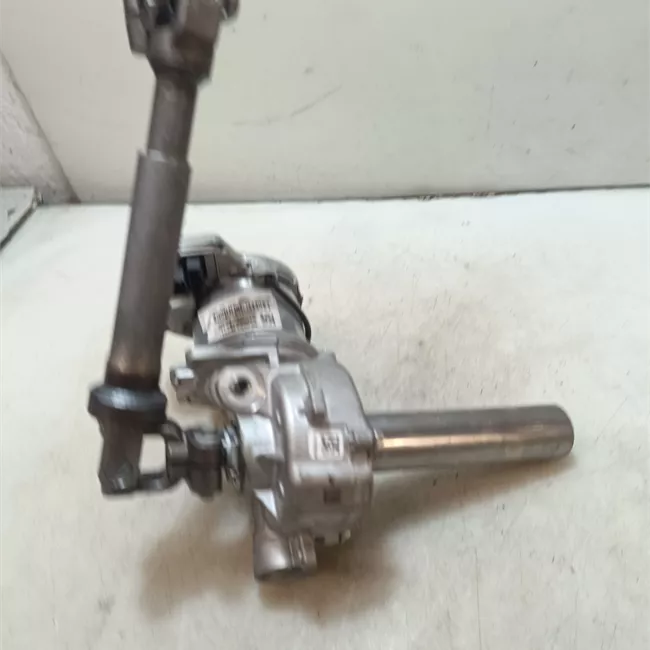 Servosterzo elettronico con albero sterzo inferiore