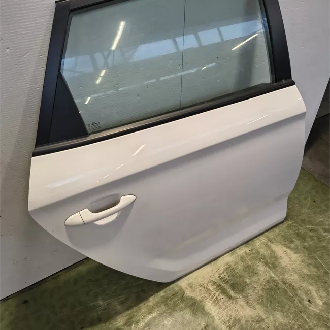 Porta posteriore destra