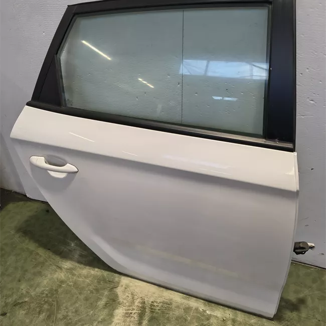 Porta posteriore destra