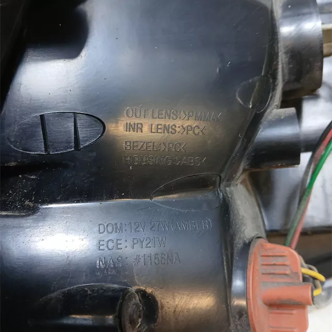 Fanale posteriore parte esterno sinistro