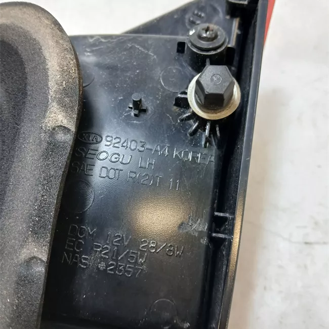 Fanale posteriore parte interno sinistro