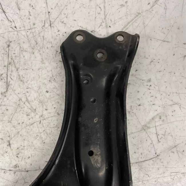 Braccio oscillante sospensione anteriore sinistro