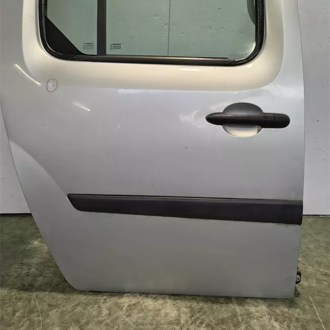 Porta posteriore destra rata