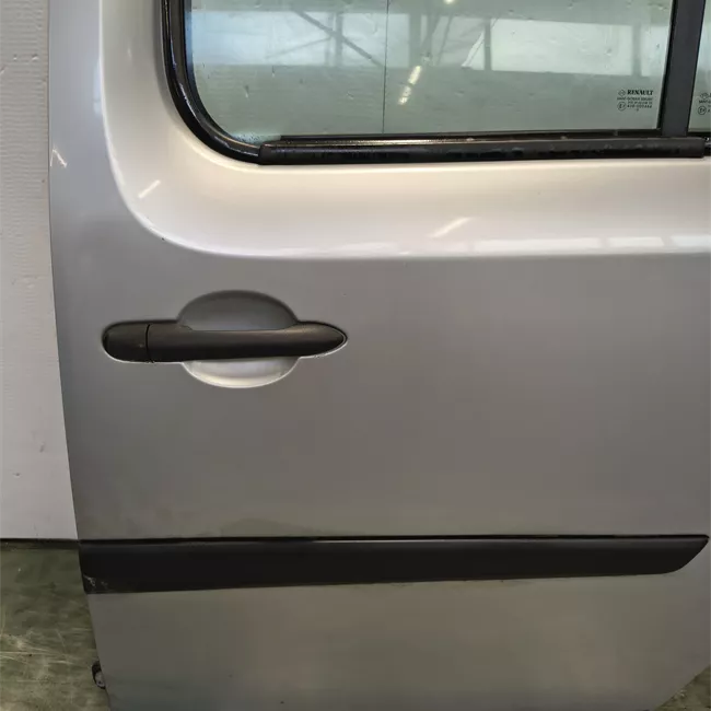 Porta posteriore sinistra rata