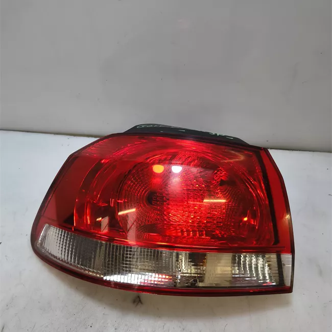 Fanale posteriore parte esterno sinistro VALEO