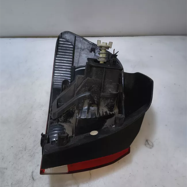 Fanale posteriore parte esterno destro VALEO