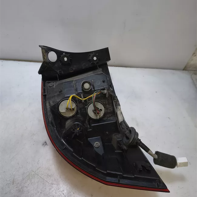 Fanale posteriore parte esterno destro