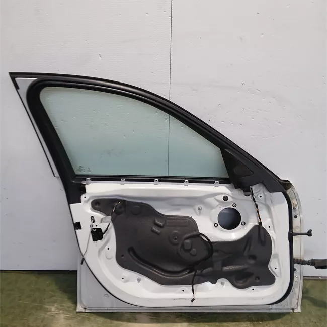 Porta anteriore sinistra