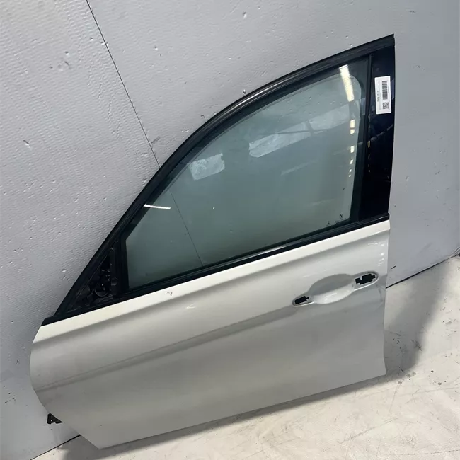 Porta anteriore sinistra