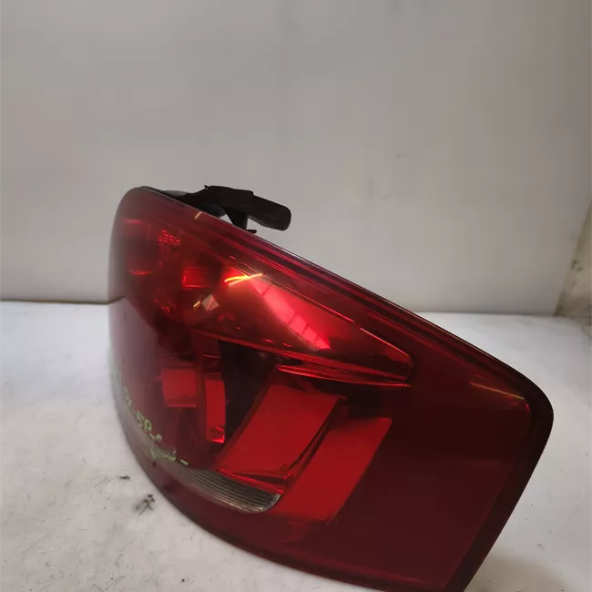 Fanale posteriore parte esterno destro