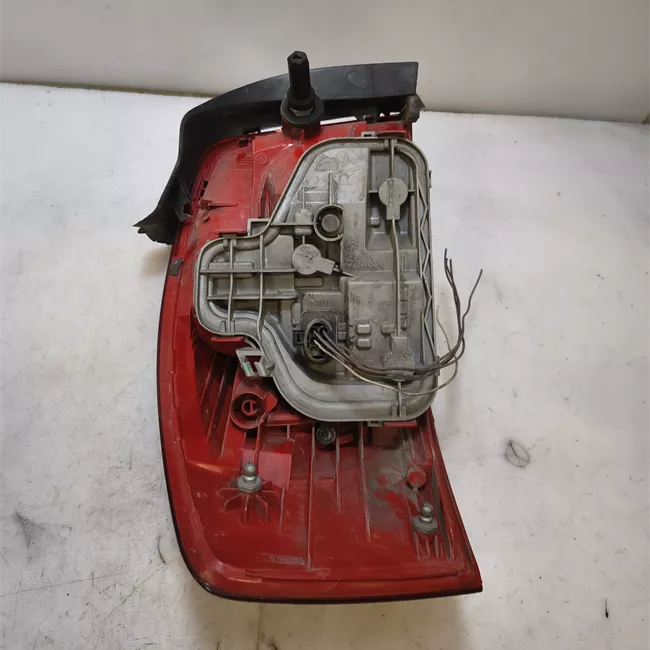 Fanale posteriore parte esterno destro