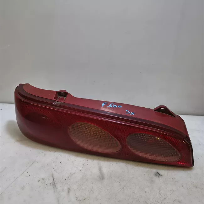 Fanale posteriore sinistro