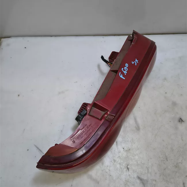 Fanale posteriore sinistro