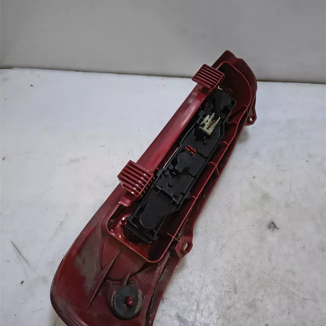 Fanale posteriore sinistro