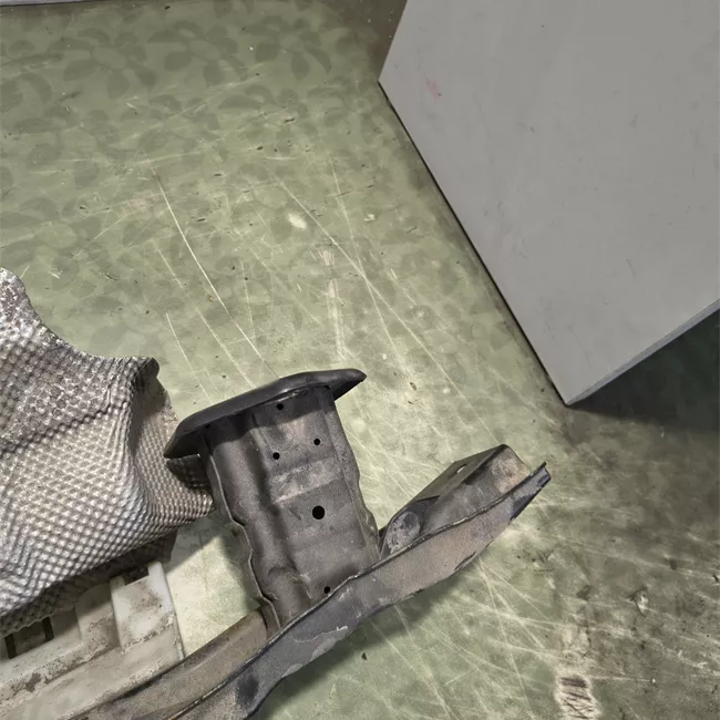 Traversa paraurti posteriore