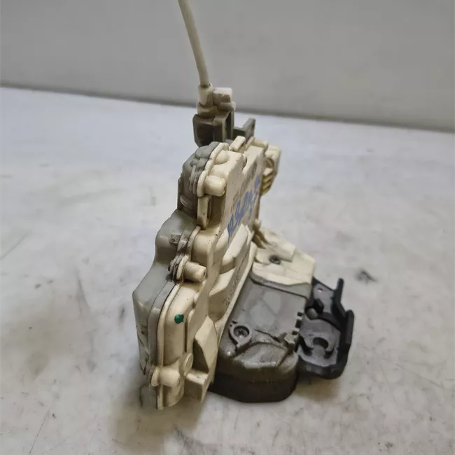 Serratura porta anteriore sinistra t.8P5A200000<