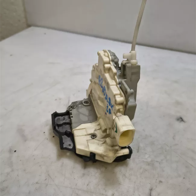 Serratura porta anteriore sinistra t.8P5A200000<