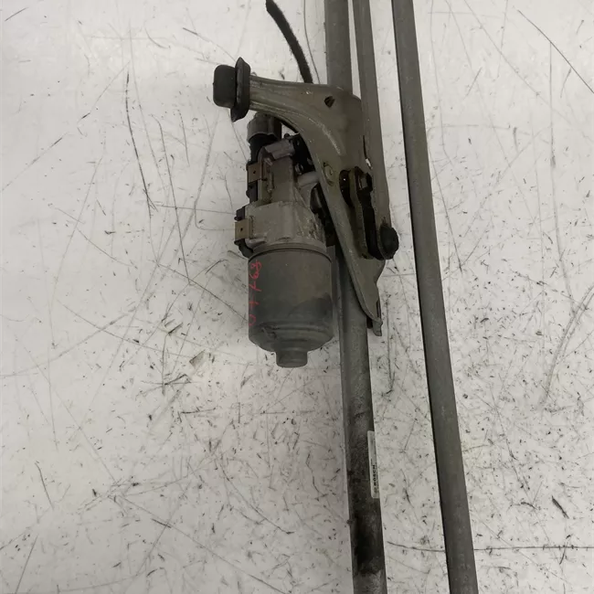 Meccanismo tergiparabrezza con motorino