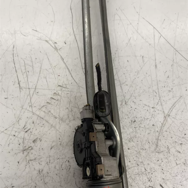 Meccanismo tergiparabrezza con motorino