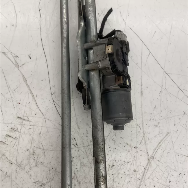 Meccanismo tergiparabrezza con motorino