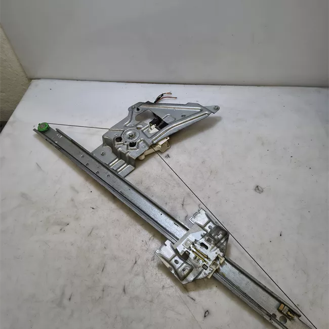 Alzacristallo elettrico porta anteriore con motorino destro