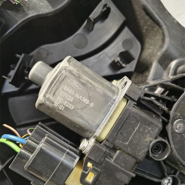 Alzacristallo elettrico porta anteriore sinistro elettrico