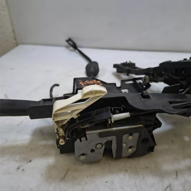 Serratura porta anteriore sinistra