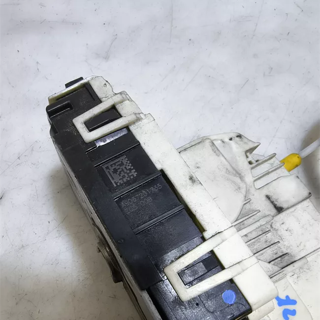 Serratura porta anteriore destra