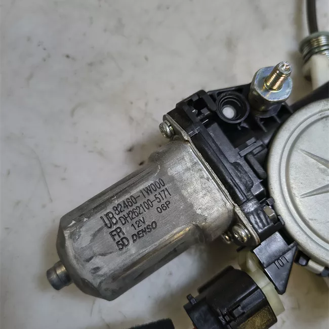 Alzacristallo elettrico porta anteriore destro con motorino