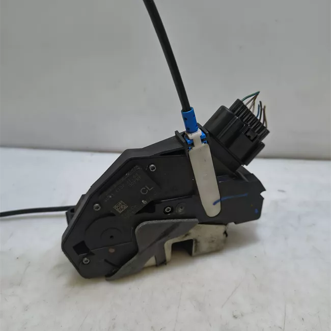 Serratura porta anteriore sinistra