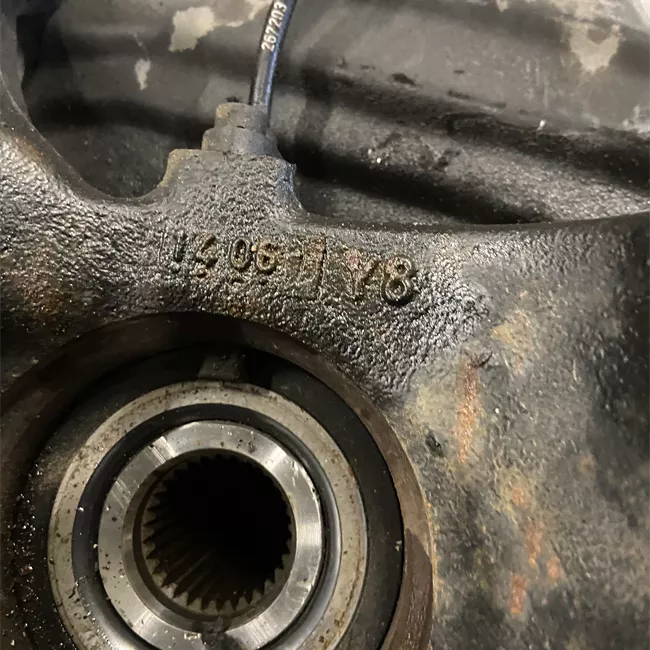 Montante anteriore destro