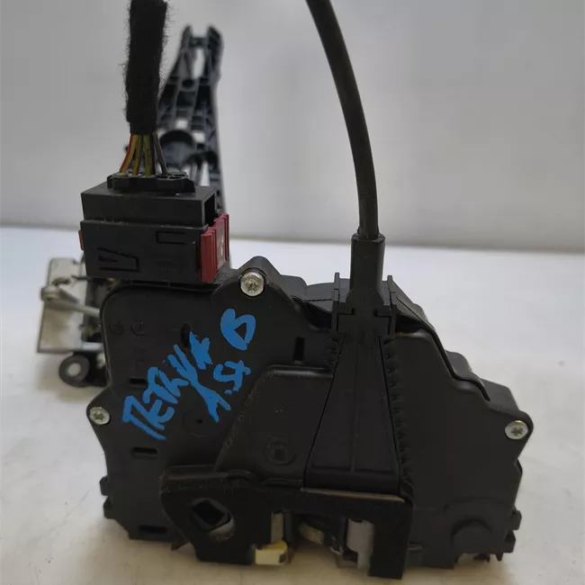 Serratura porta anteriore sinistra