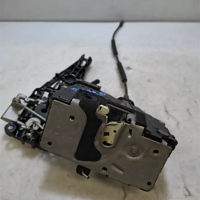 Serratura porta anteriore sinistra