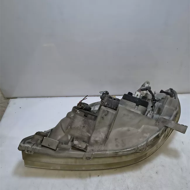 Proiettore destro 05-04<