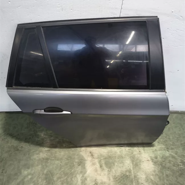 Porta posteriore destra